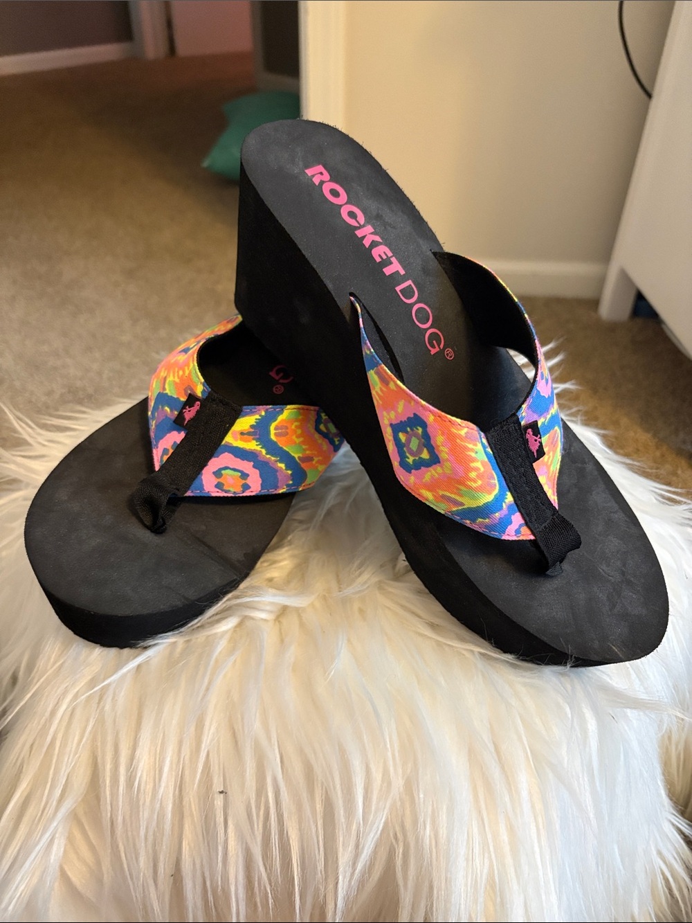 Rocket Dog Black Wedge Flip-Flops with Multicolor Aztec Straps